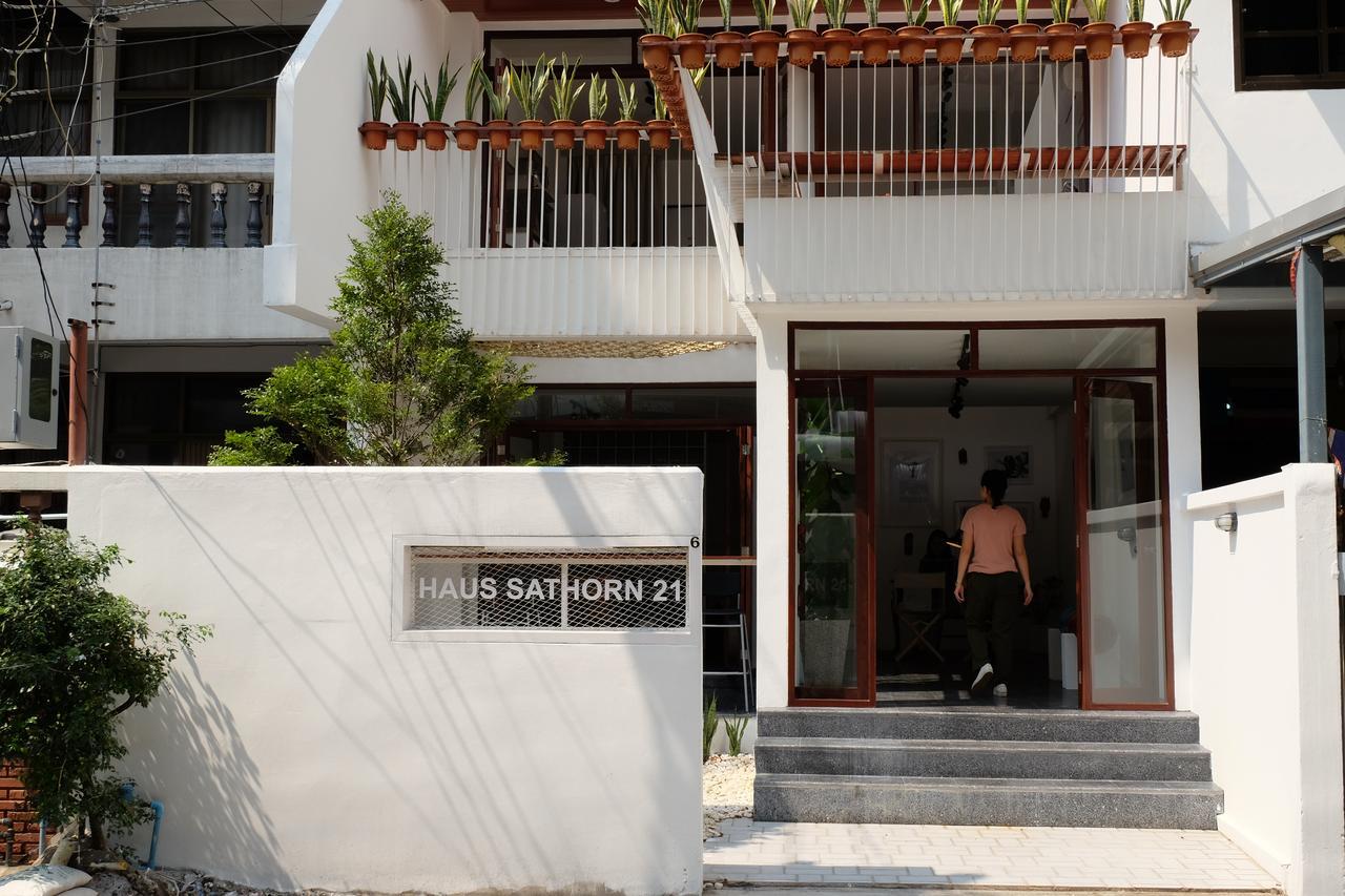 Haus Sathorn 21 Bed And Breakfast Bangkok Extérieur photo