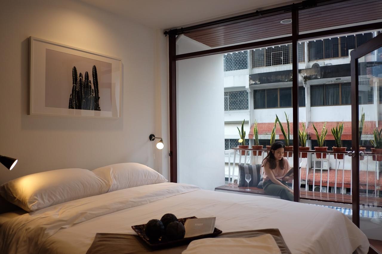 Haus Sathorn 21 Bed And Breakfast Bangkok Extérieur photo