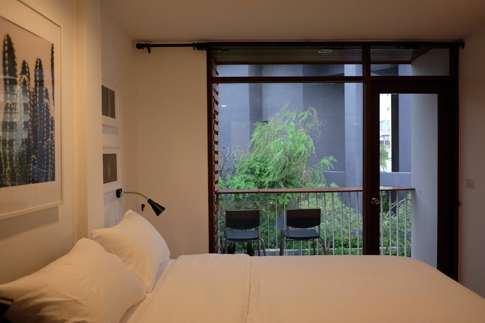 Haus Sathorn 21 Bed And Breakfast Bangkok Extérieur photo