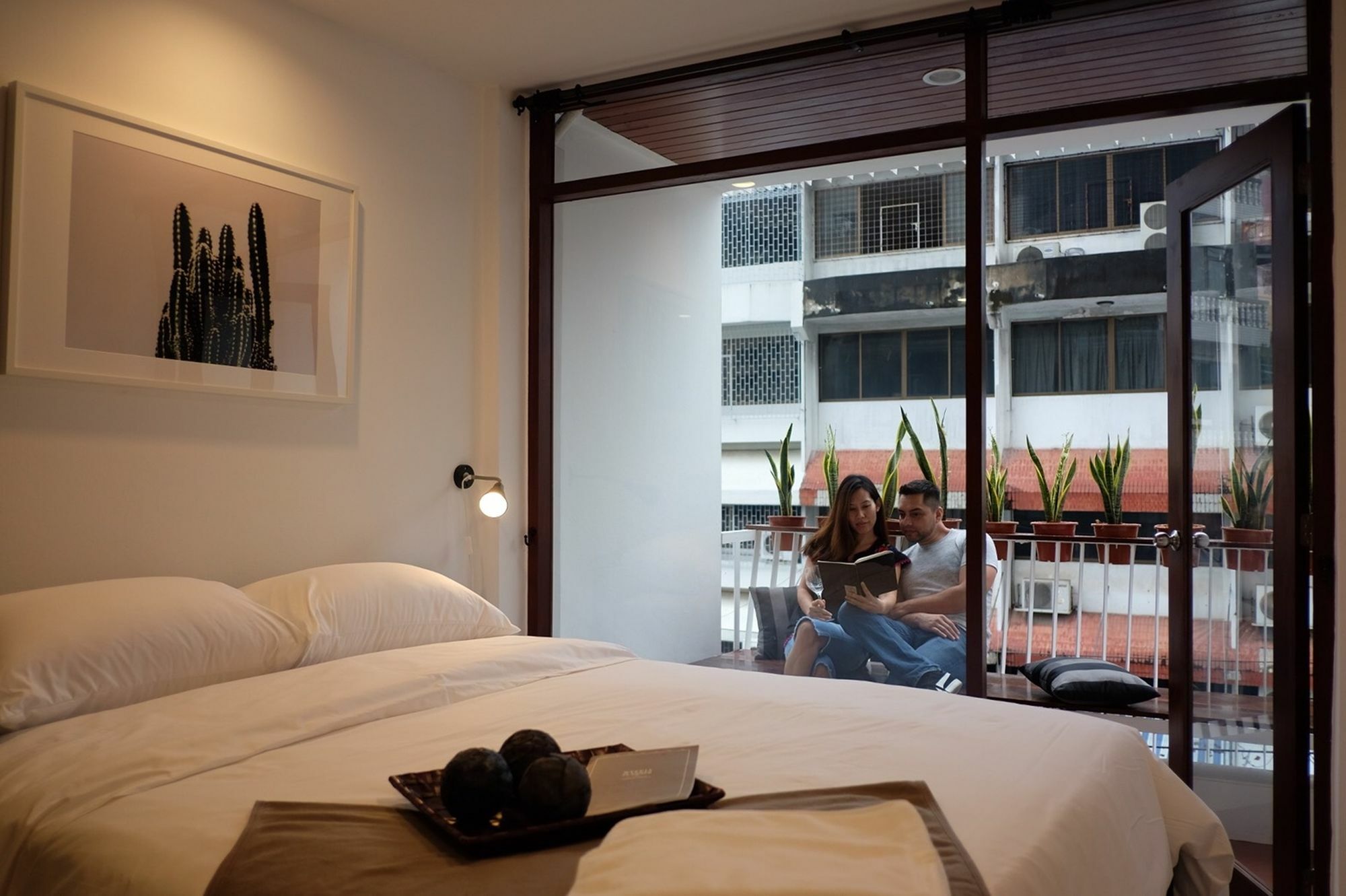 Haus Sathorn 21 Bed And Breakfast Bangkok Extérieur photo