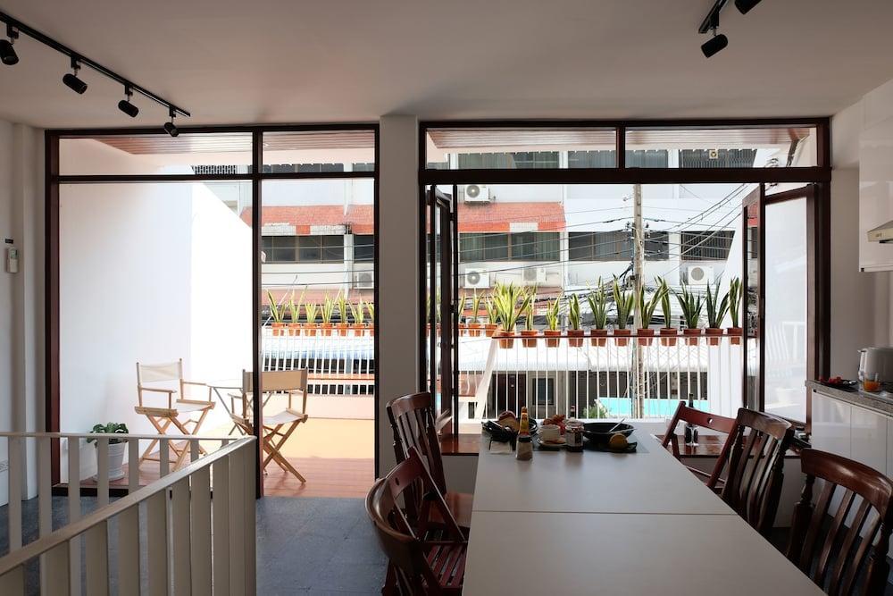 Haus Sathorn 21 Bed And Breakfast Bangkok Extérieur photo